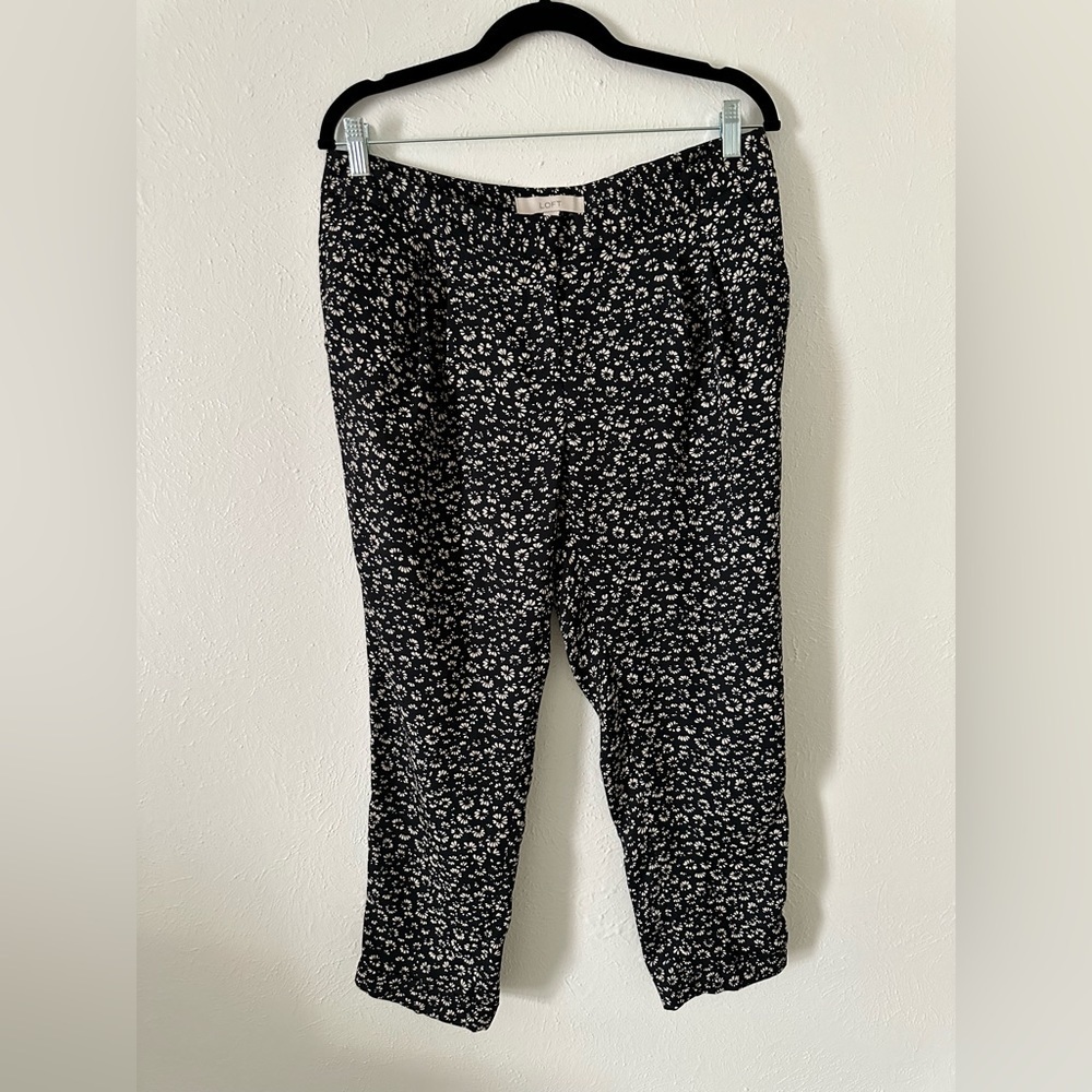 🌟SALE🌟 Loft silky pants with floral design - Picture 2 of 5